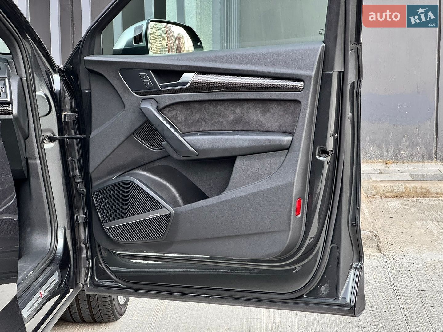 Audi SQ5 2018 VIN WA1A4AFY8J2120897 фото оголошення 34 з 41