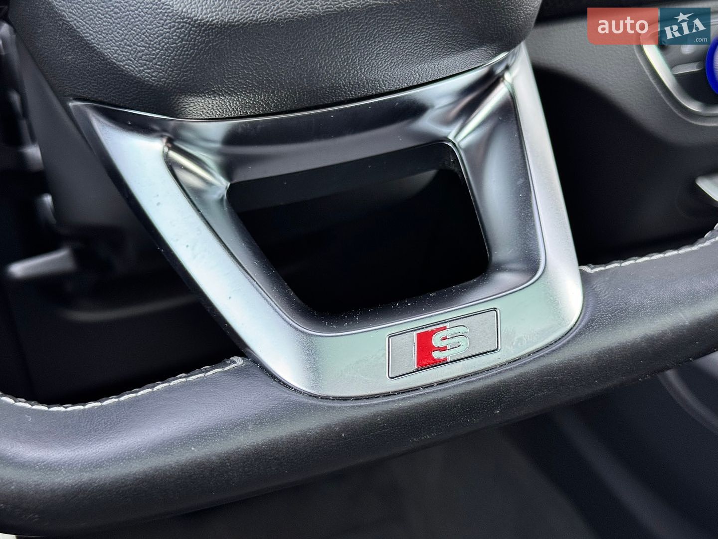 Audi SQ5 2018 VIN WA1A4AFY8J2120897 фото оголошення 40 з 41