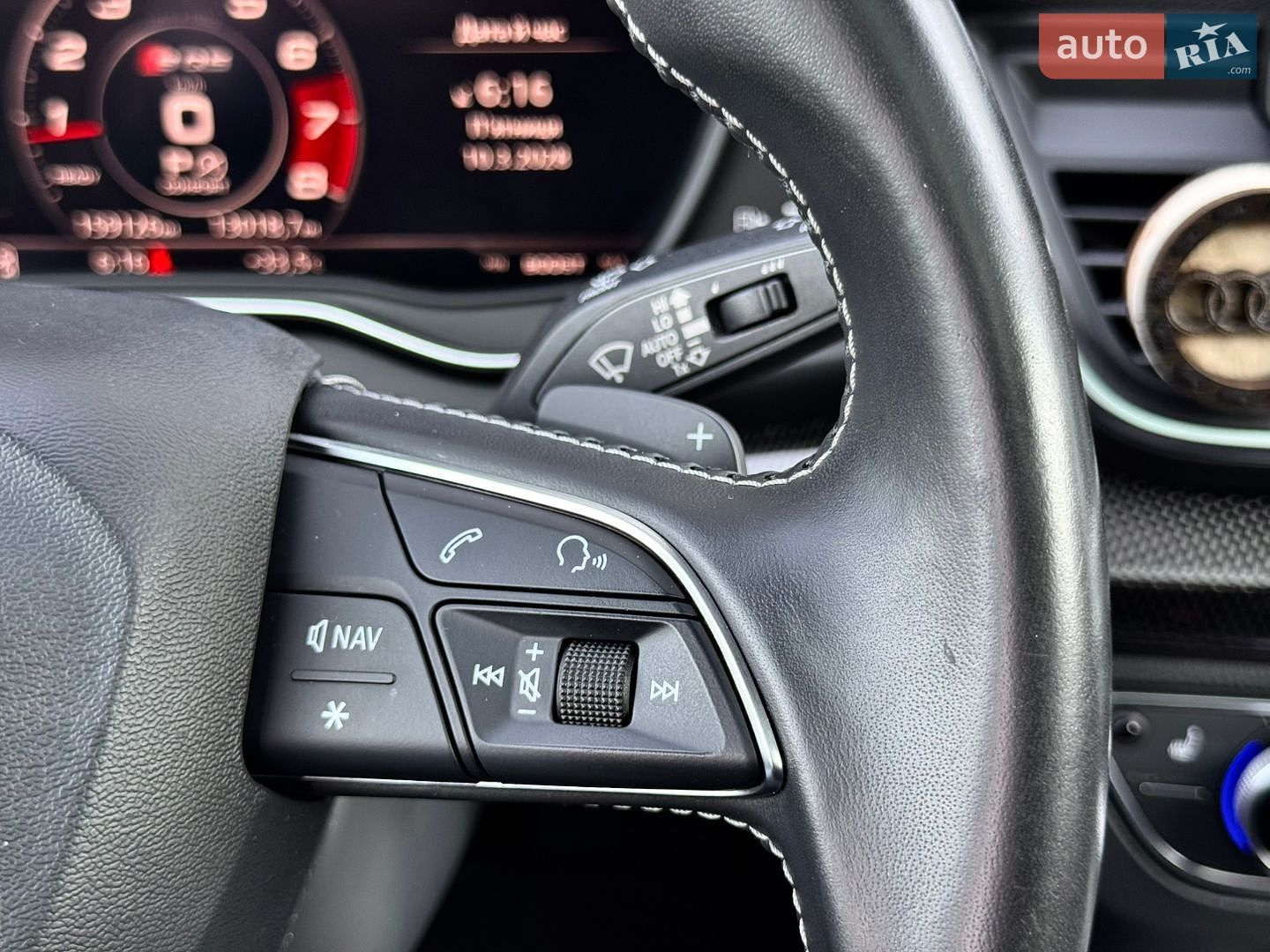 Audi SQ5 2018 VIN WA1A4AFY8J2120897 фото оголошення 39 з 41
