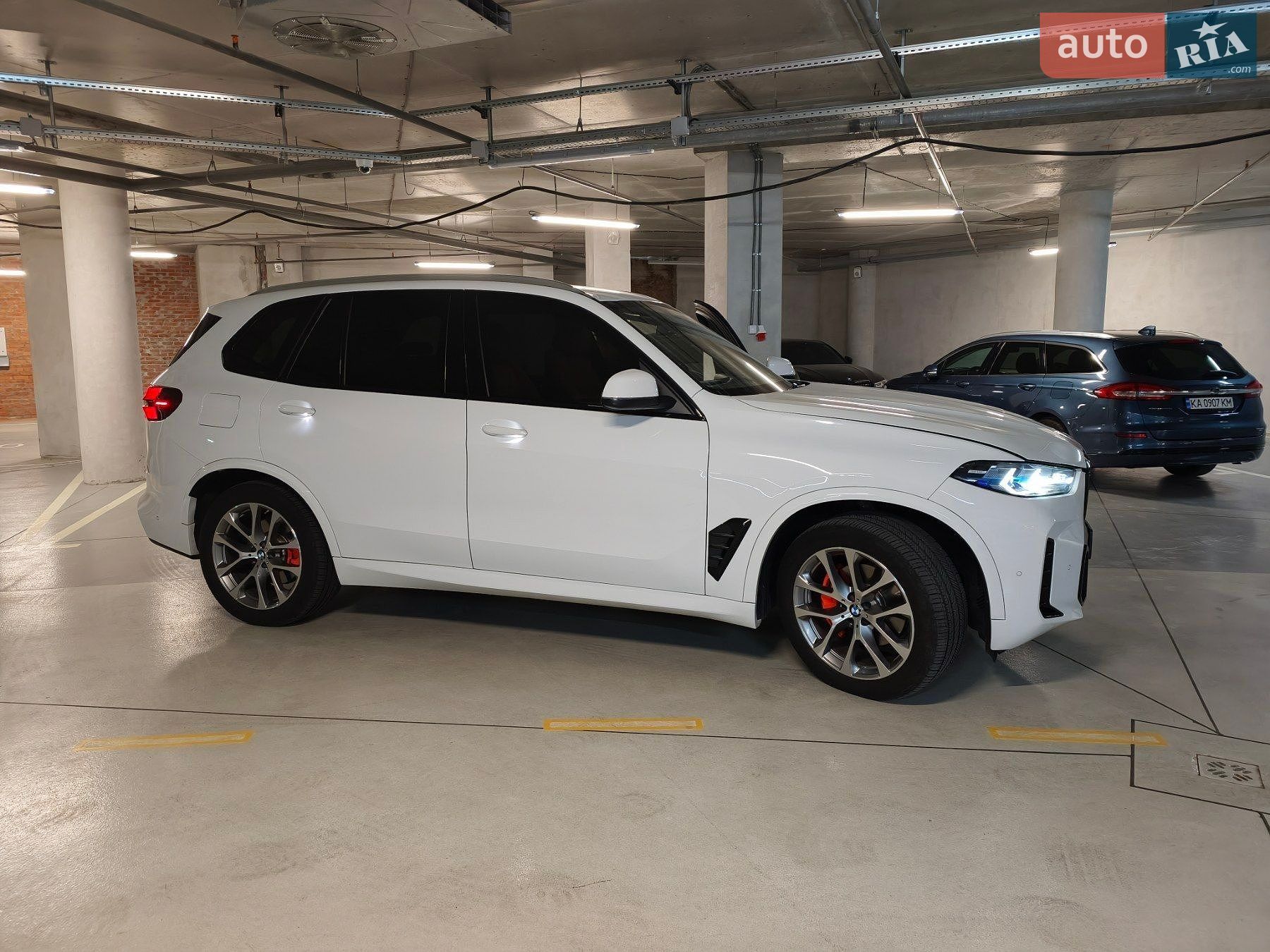 BMW X5 2024 VIN 5UX23EU07R9V68499 фото оголошення 2 з 18