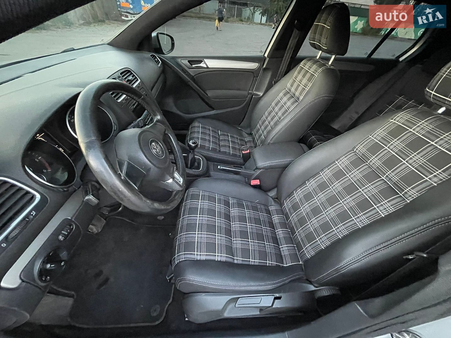 Volkswagen Golf 2011 VIN WVWZZZ1KZCW100043 фото оголошення 20 з 39