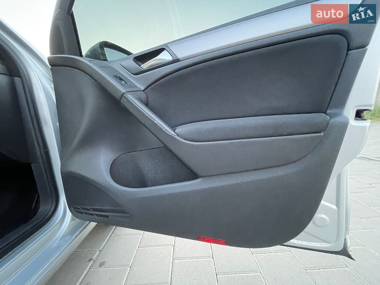 Volkswagen Golf 2011 VIN WVWZZZ1KZCW100043 фото оголошення 35 з 39