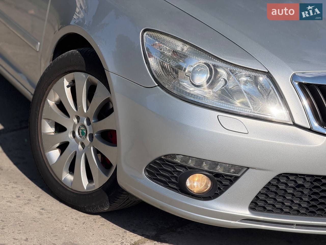 Skoda Octavia 2010 VIN TMBUH61Z8B2056978 фото оголошення 10 з 61