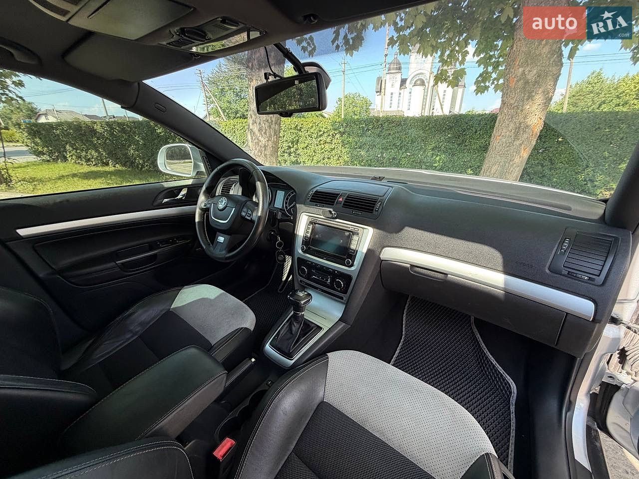 Skoda Octavia 2010 VIN TMBUH61Z8B2056978 фото оголошення 35 з 61
