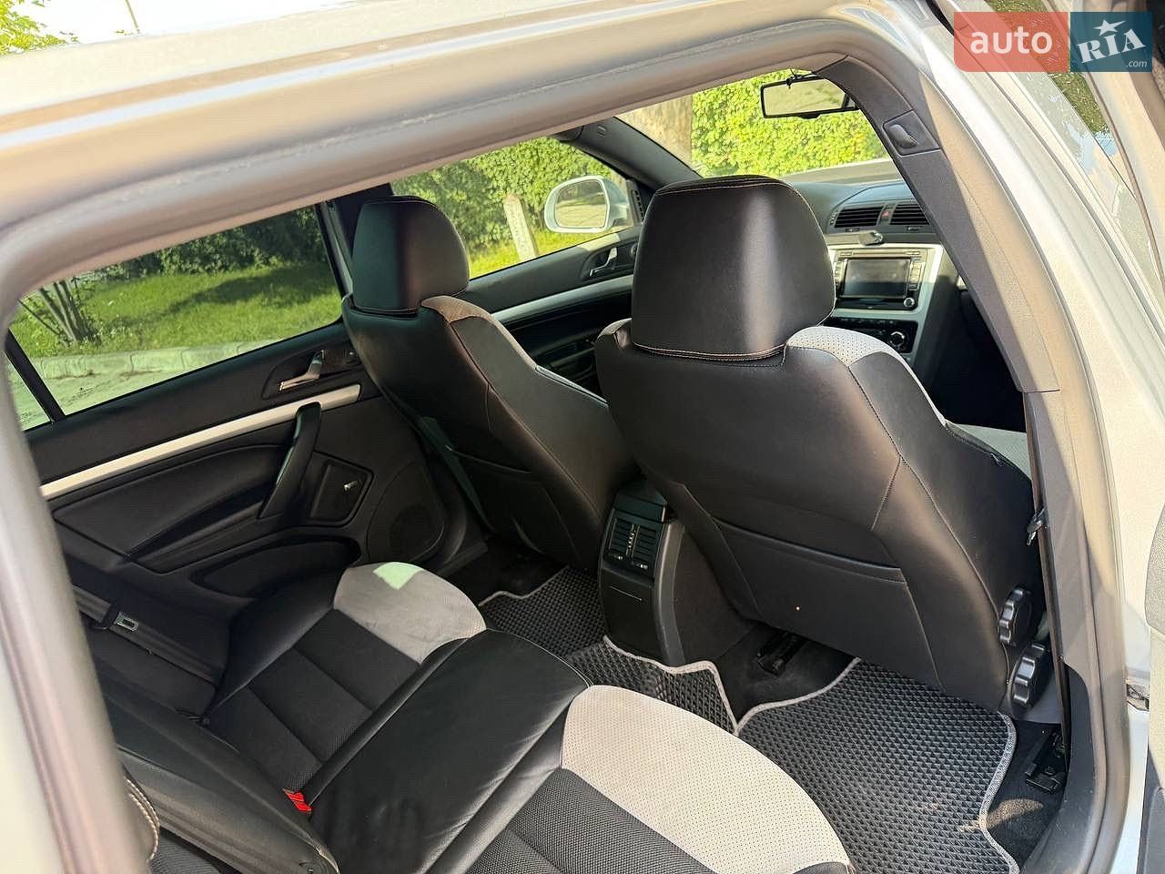 Skoda Octavia 2010 VIN TMBUH61Z8B2056978 фото оголошення 44 з 61