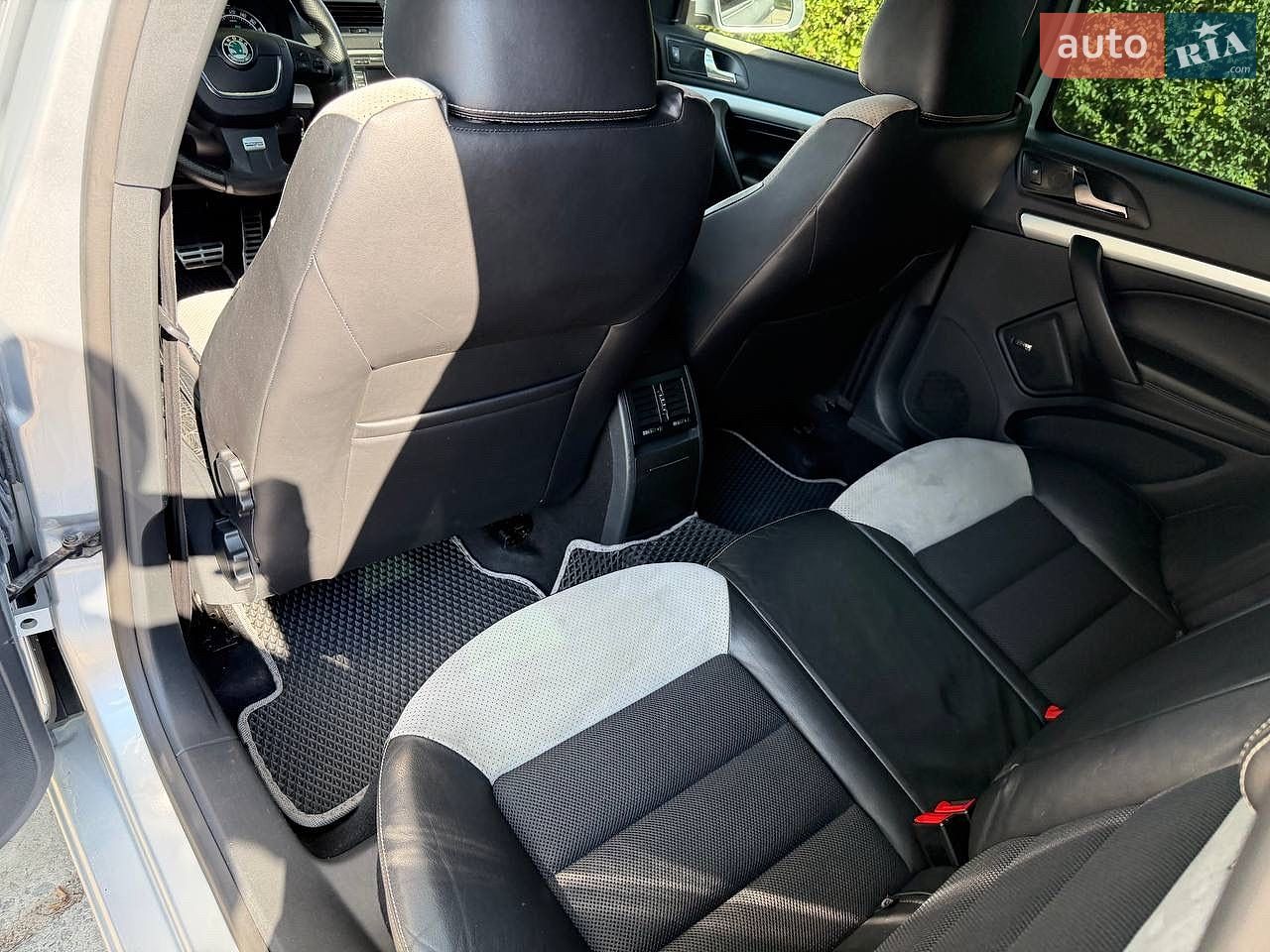 Skoda Octavia 2010 VIN TMBUH61Z8B2056978 фото оголошення 48 з 61