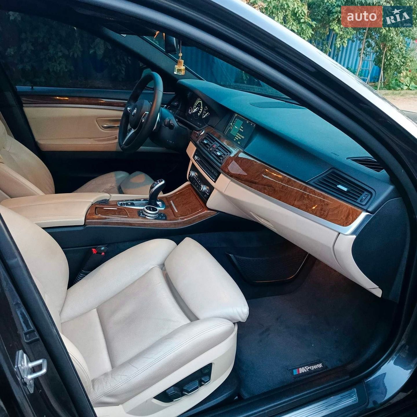 BMW 5 Series 2012 VIN WBAFU7C58CDU61049 фото оголошення 6 з 7