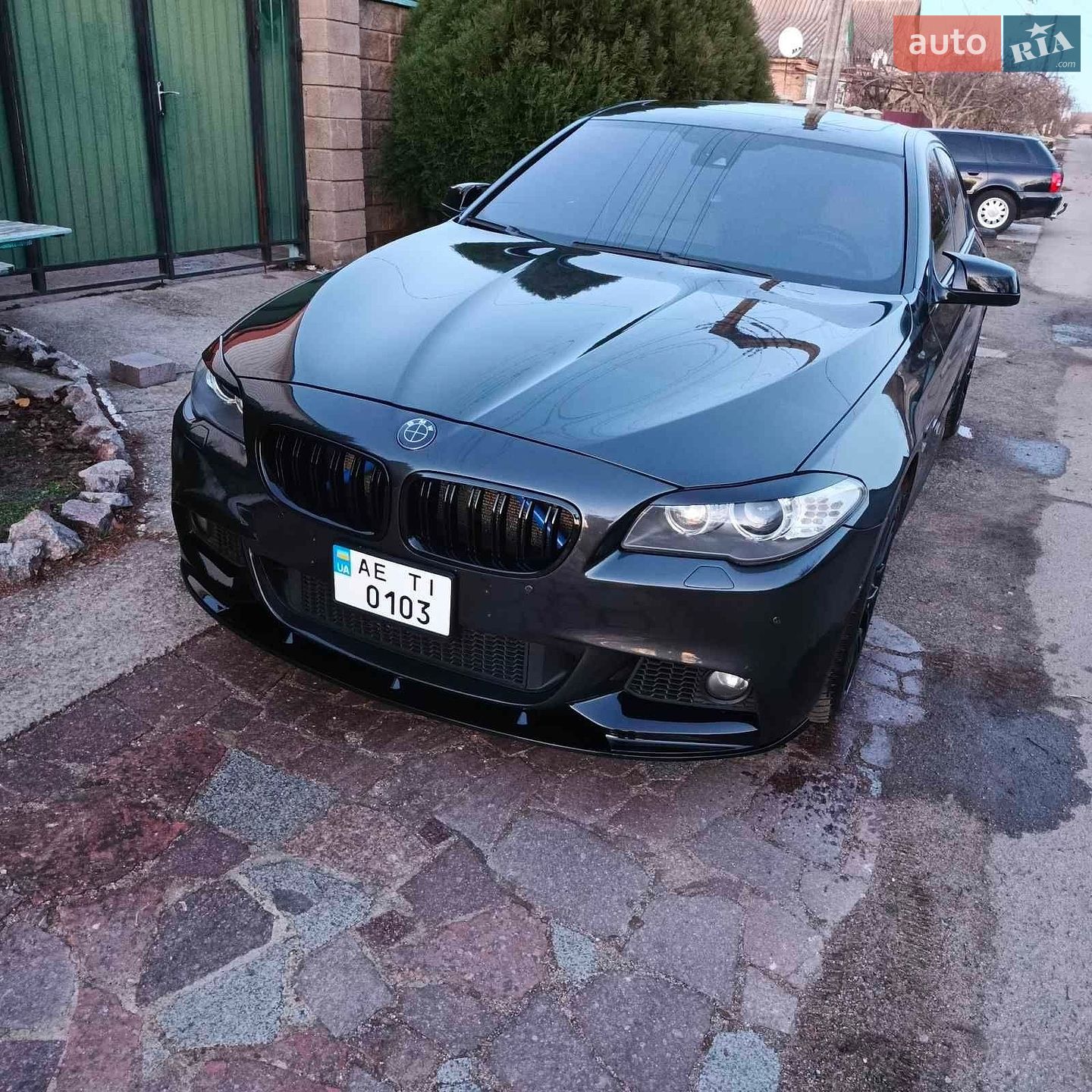 BMW 5 Series 2012 VIN WBAFU7C58CDU61049 фото оголошення 32 з 39