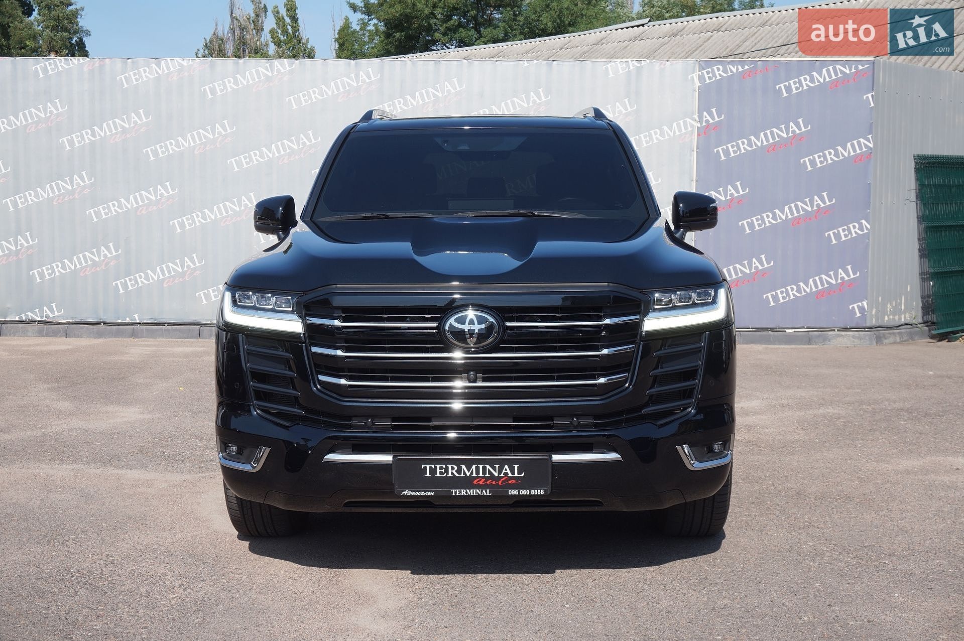Toyota Land Cruiser 2022 VIN JTMAAABJ904014551 фото оголошення 2 з 76