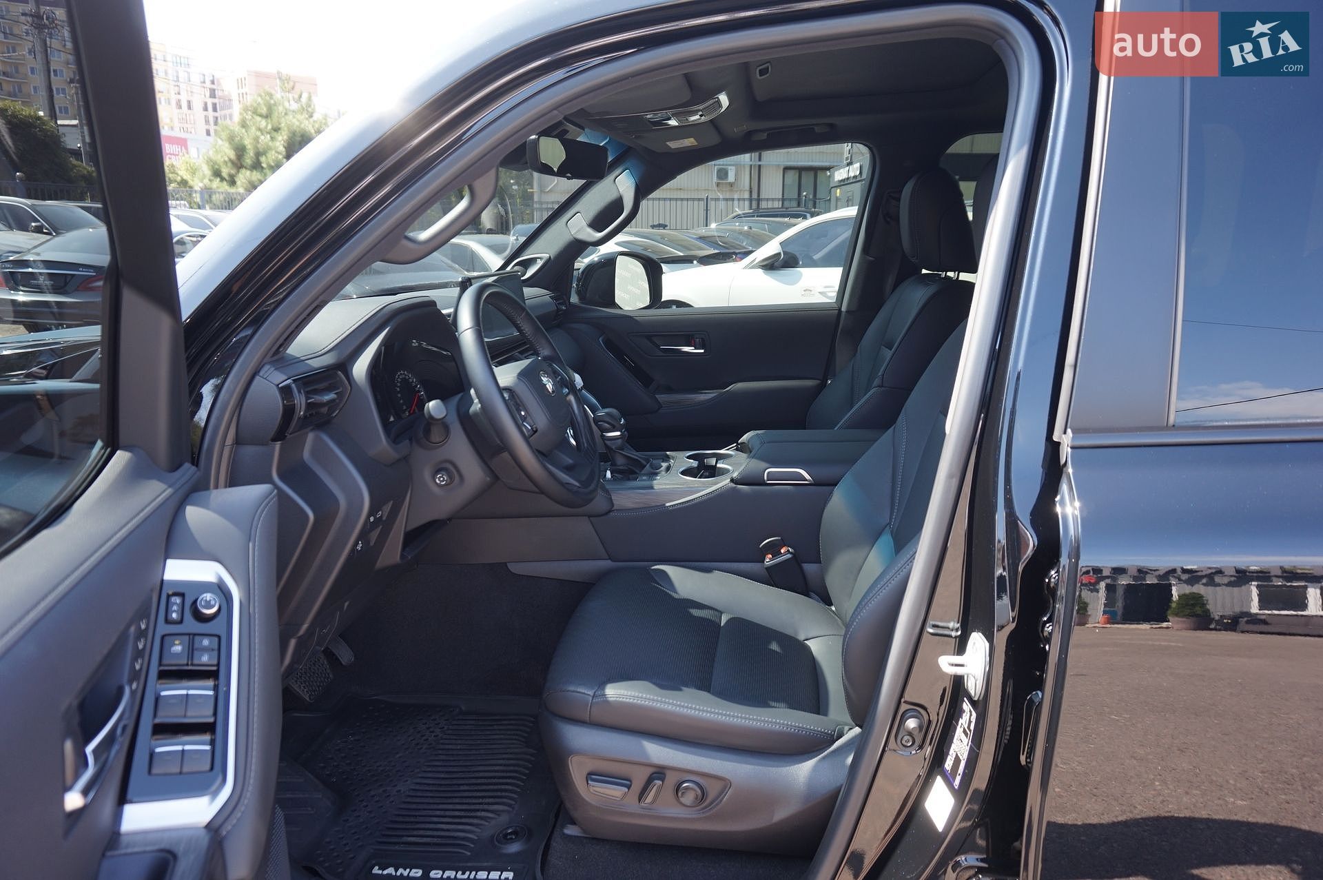 Toyota Land Cruiser 2022 VIN JTMAAABJ904014551 фото оголошення 20 з 76