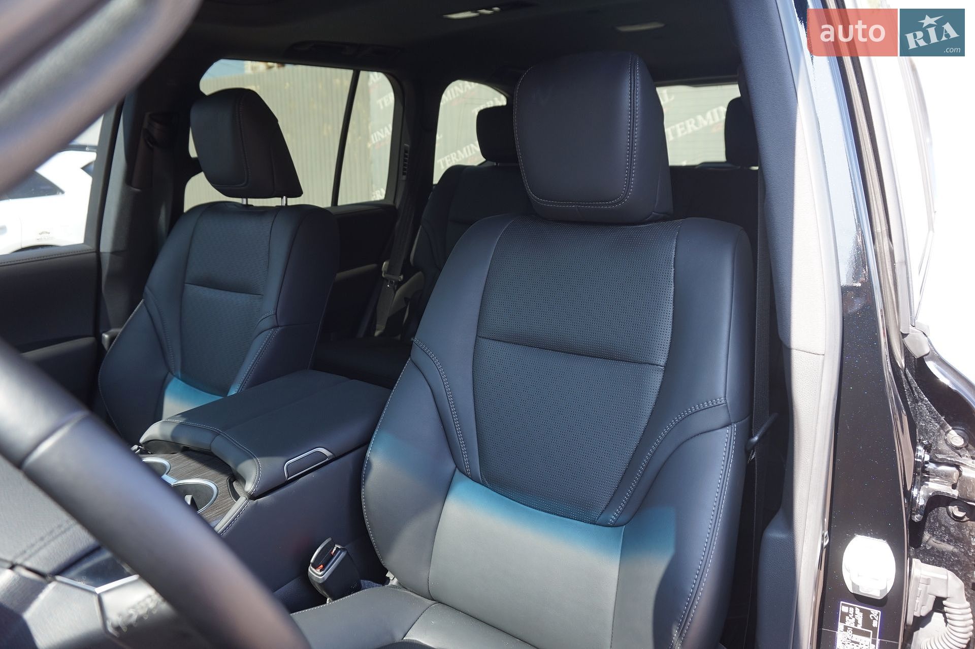 Toyota Land Cruiser 2022 VIN JTMAAABJ904014551 фото оголошення 24 з 76