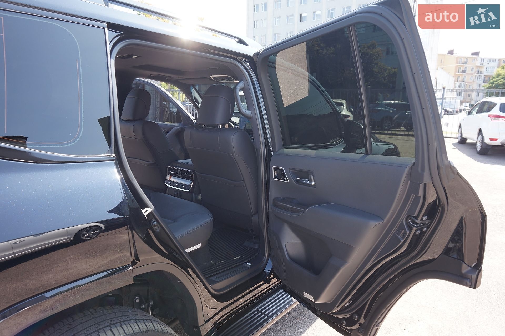 Toyota Land Cruiser 2022 VIN JTMAAABJ904014551 фото оголошення 28 з 76