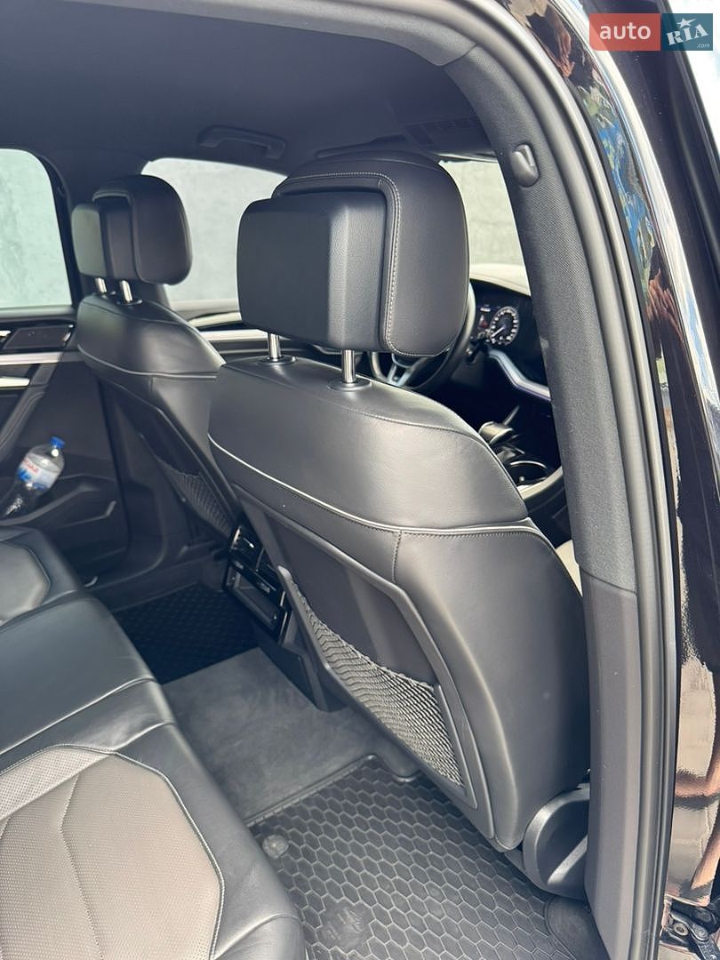 Volkswagen Touareg 2018 VIN WVGZZZCRZKD021924 фото оголошення 16 з 29