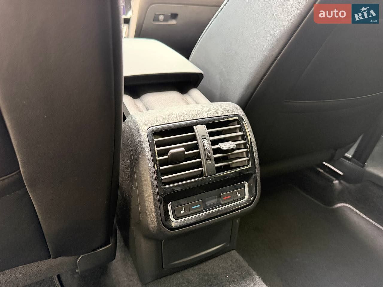 Volkswagen Arteon 2020 VIN WVWZZZ3HZLE018618 фото оголошення 42 з 62