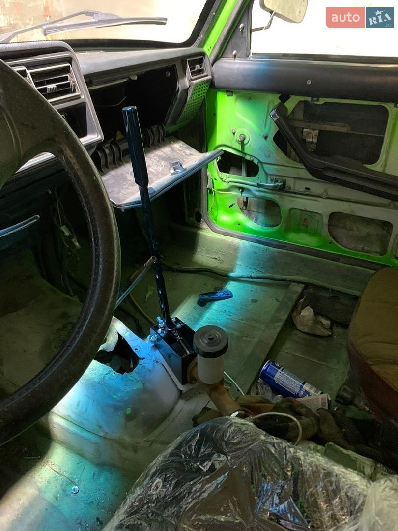 ВАЗ / Lada 2107 1985 VIN XTA210700F0107721 фото оголошення 5 з 9