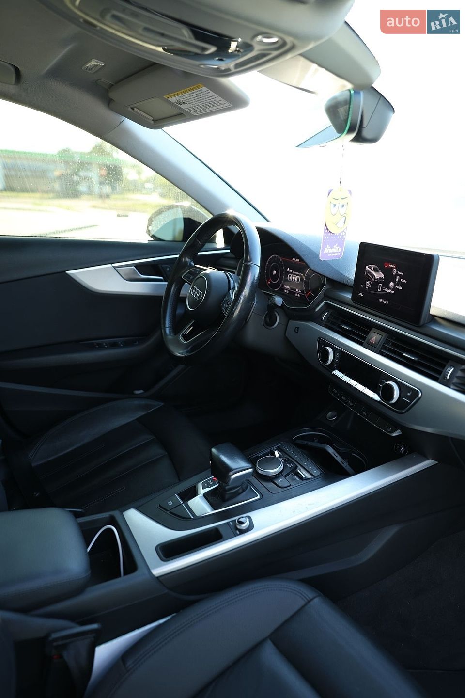 Audi A4 2016 VIN WAUANAF45HN001209 фото оголошення 15 з 20