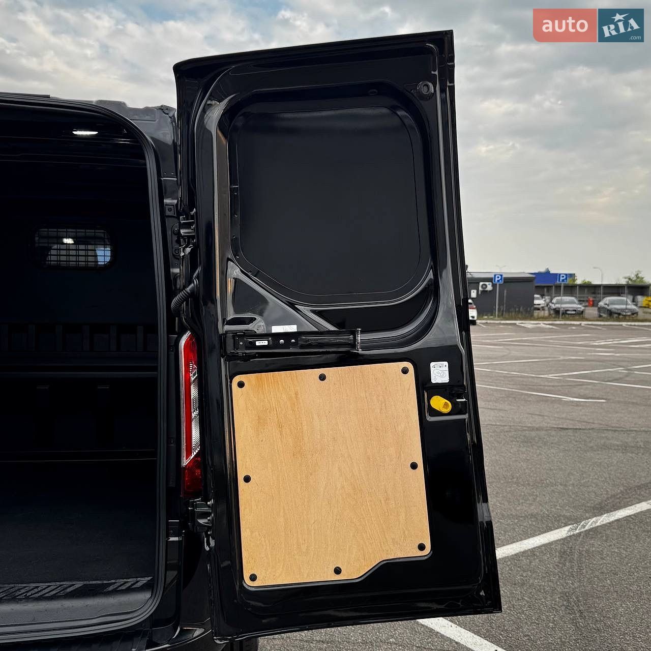 Ford Transit Custom 2021 VIN WF0ZXXTTGZMK18503 фото оголошення 48 з 56