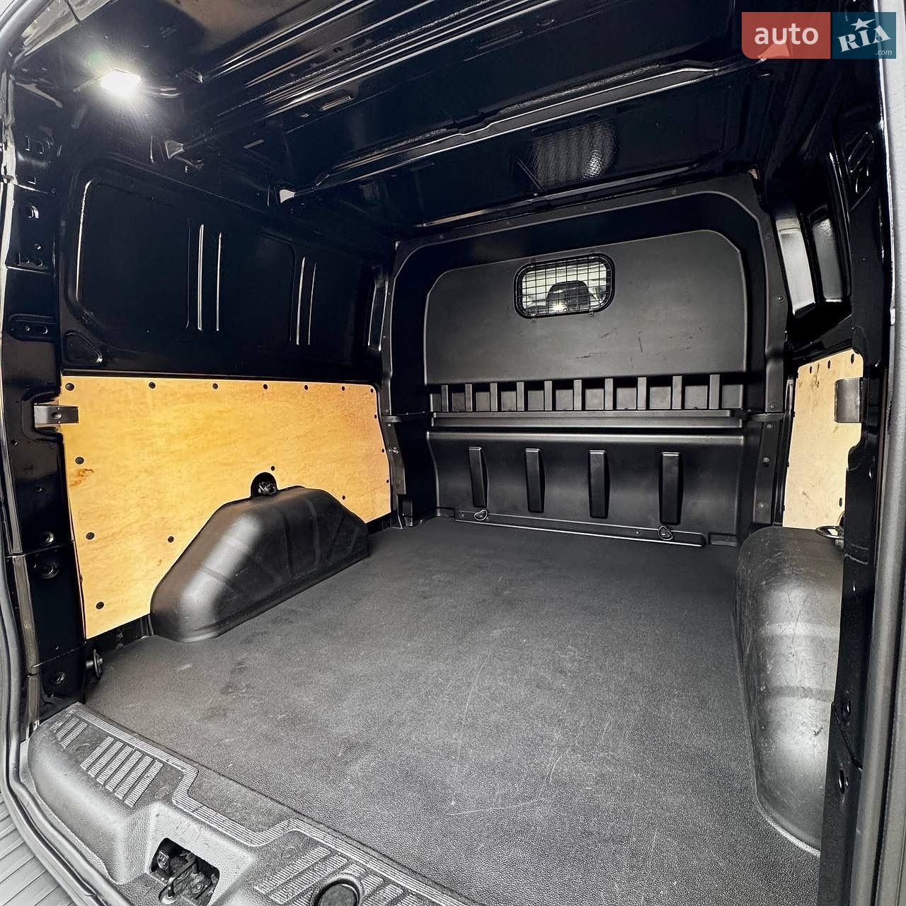 Ford Transit Custom 2021 VIN WF0ZXXTTGZMK18503 фото оголошення 50 з 56