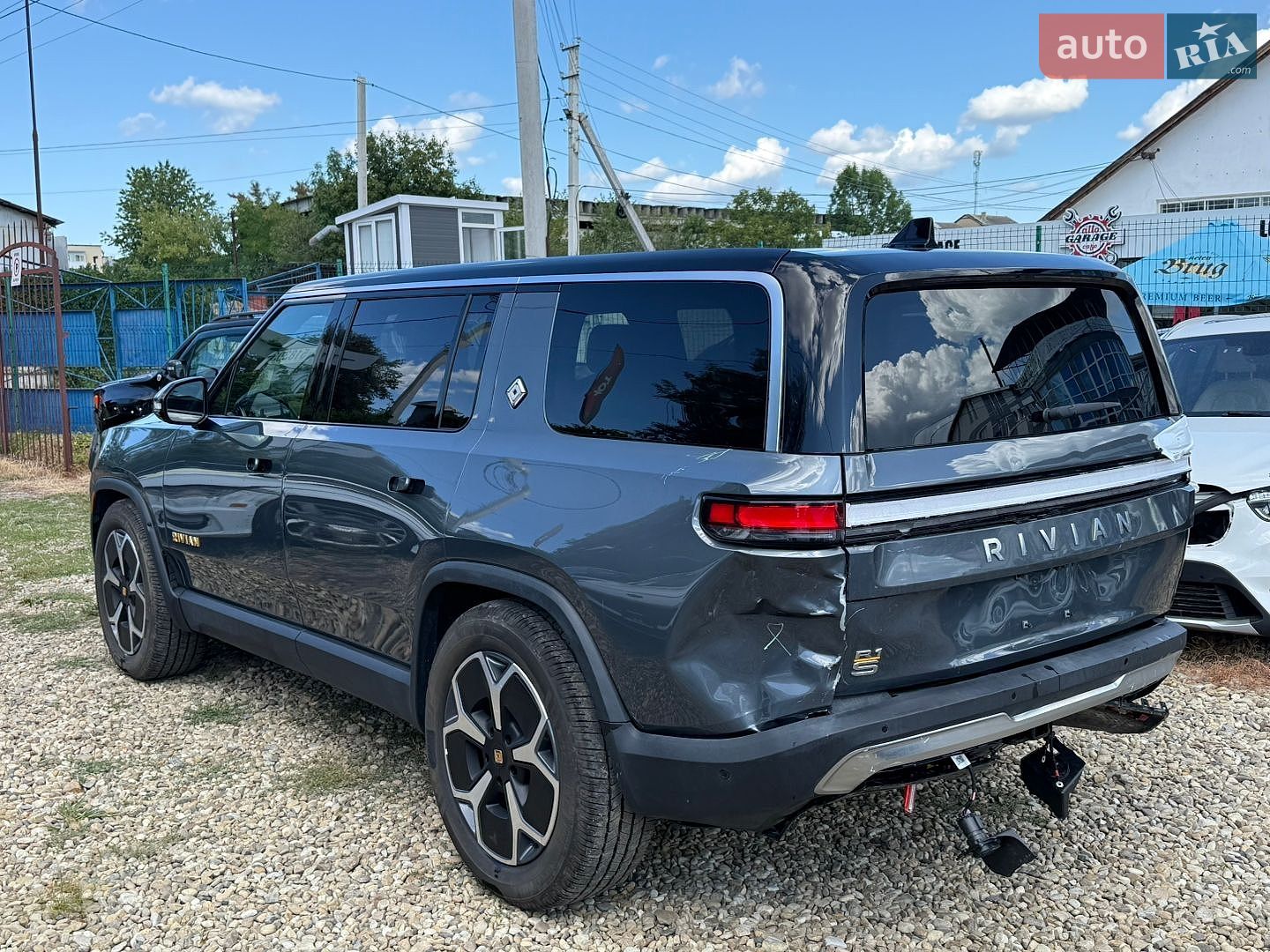 Rivian R1S 2023 VIN 7PDSGABA2PN021132 фото оголошення 6 з 30