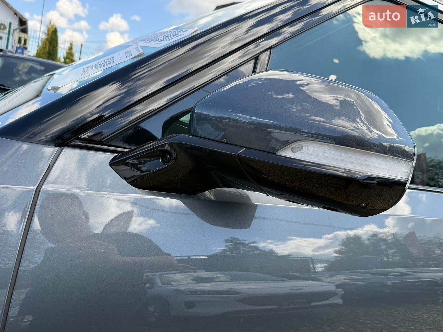 Rivian R1S 2023 VIN 7PDSGABA2PN021132 фото оголошення 8 з 30