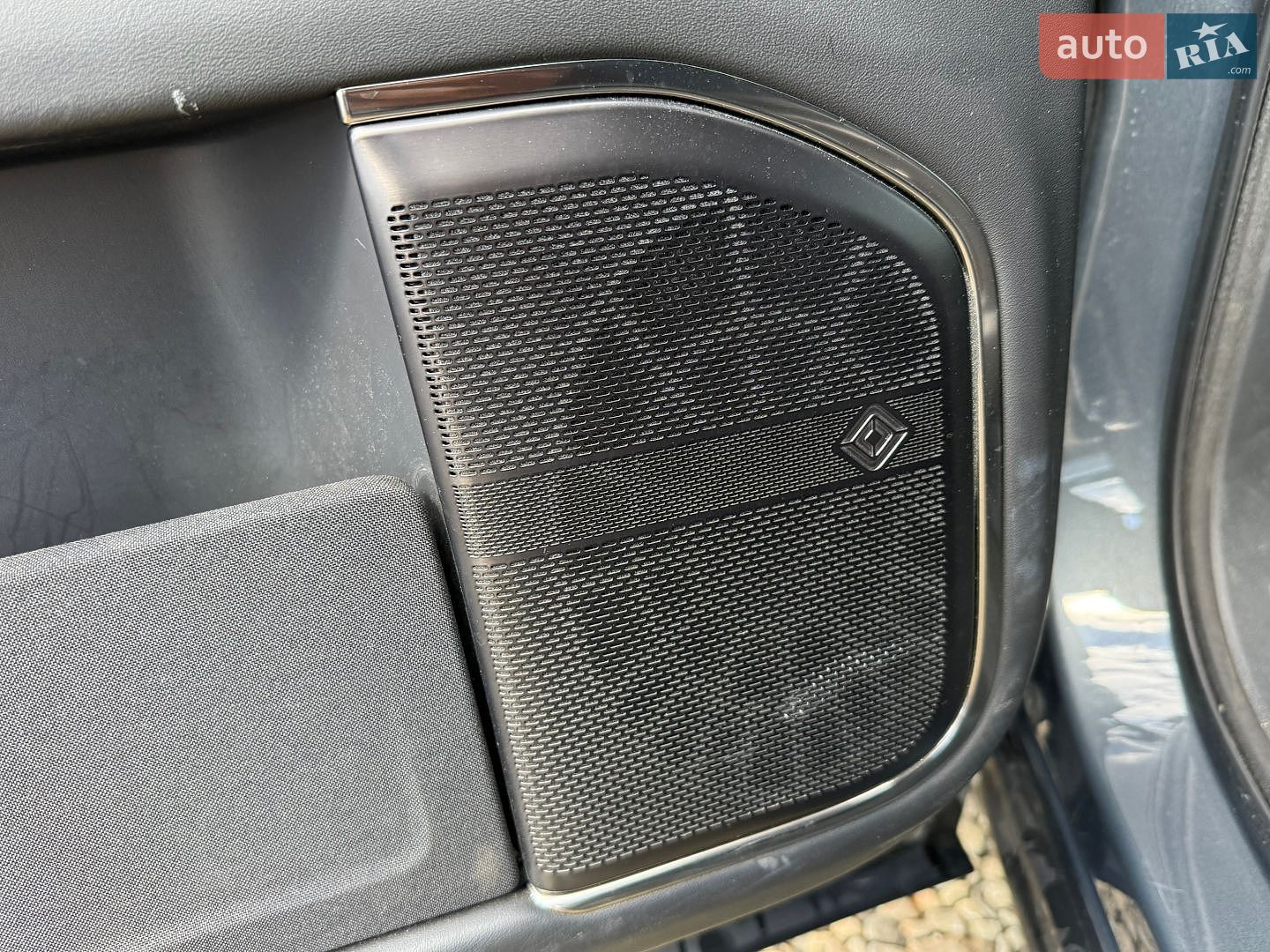 Rivian R1S 2023 VIN 7PDSGABA2PN021132 фото оголошення 16 з 30