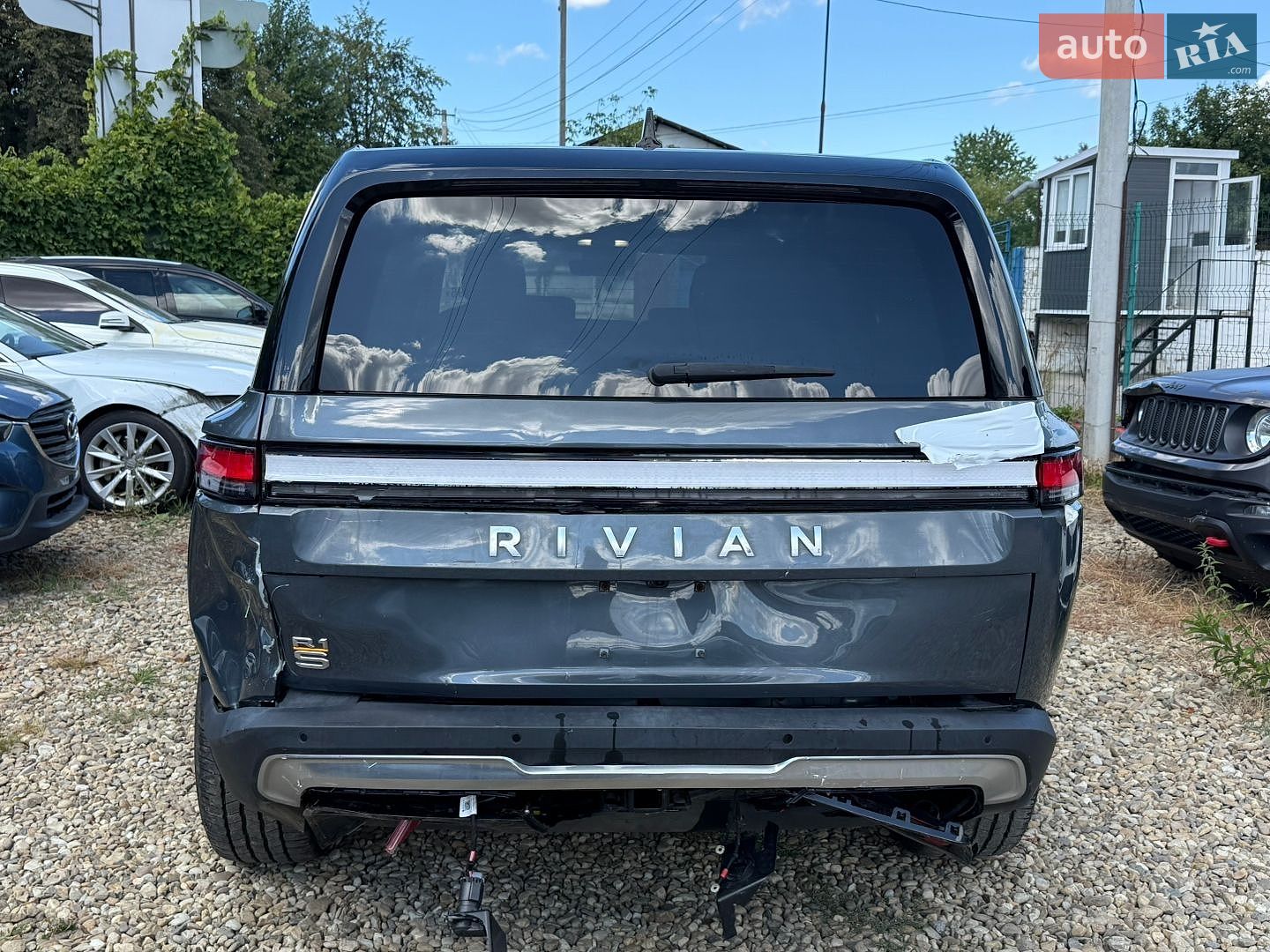 Rivian R1S 2023 VIN 7PDSGABA2PN021132 фото оголошення 5 з 30