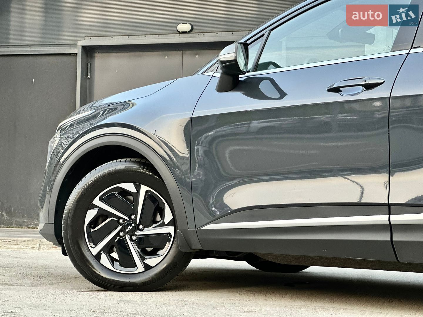 Kia Sportage 2023 VIN U5YPV81BGPL166038 фото оголошення 13 з 40