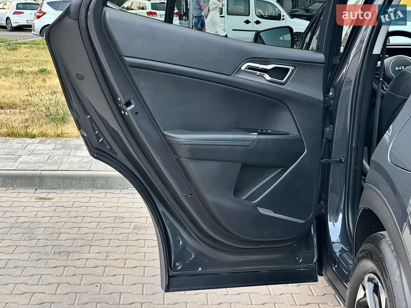 Kia Sportage 2023 VIN U5YPV81BGPL166038 фото оголошення 28 з 40