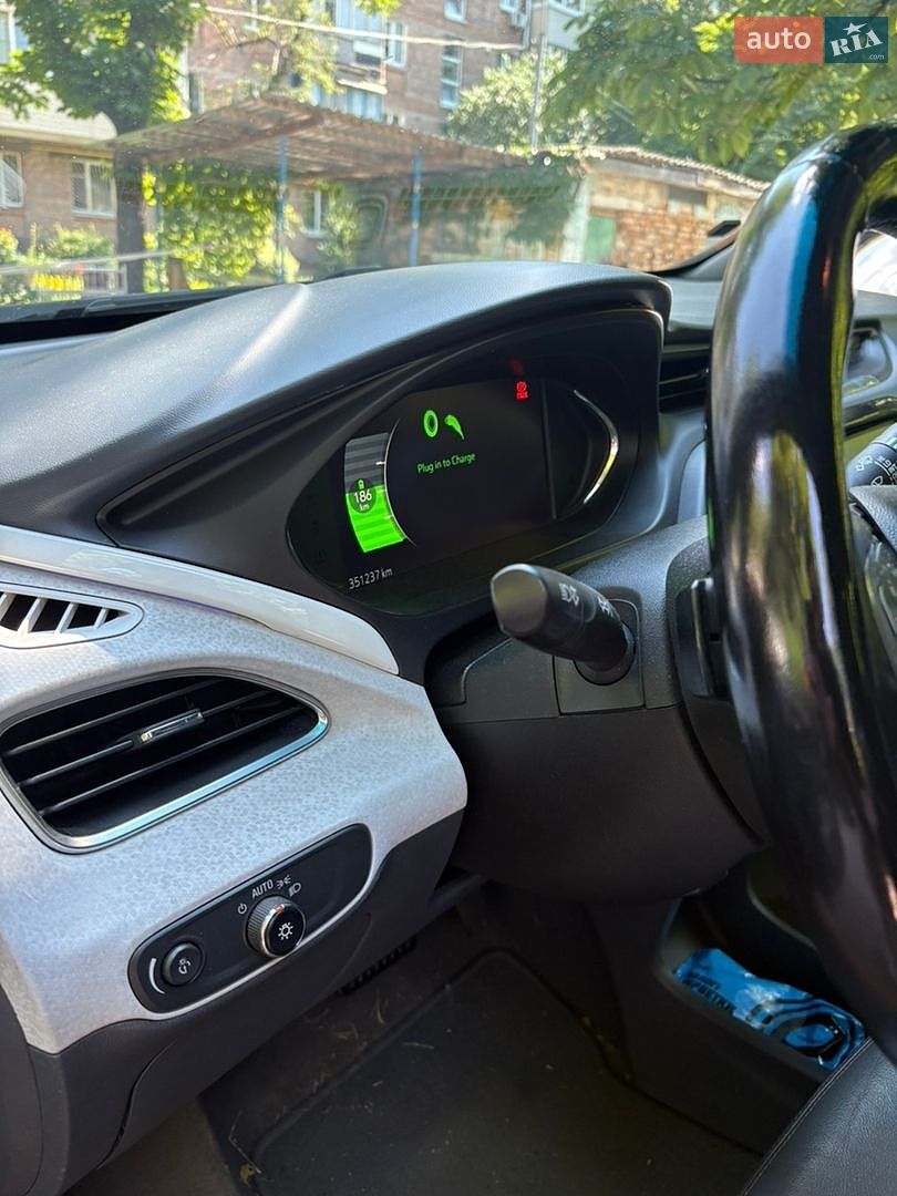 Chevrolet Bolt EV 2016 VIN 1G1FX6S03H4128977 фото оголошення 11 з 17