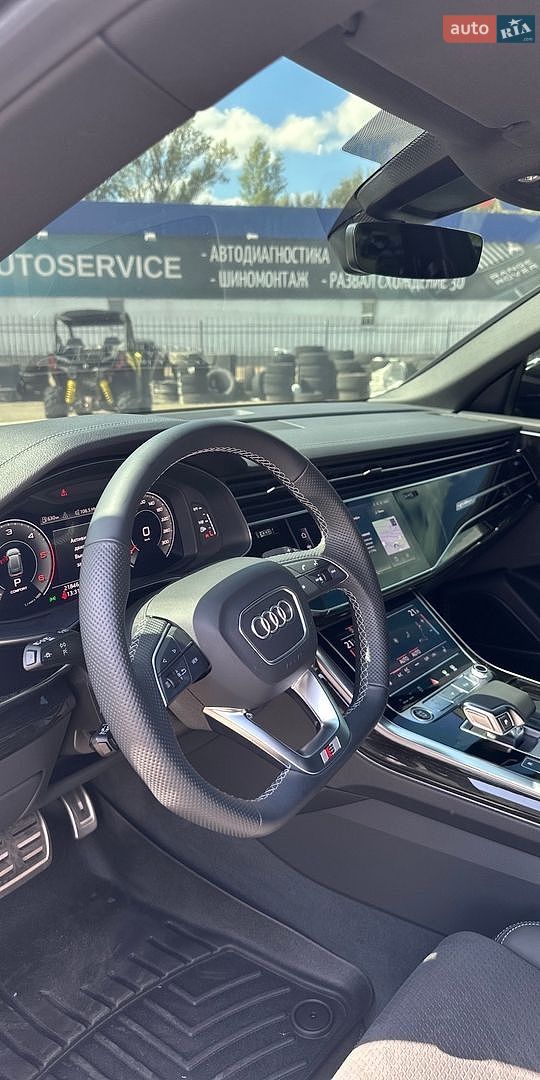 Audi Q8 2024 VIN WAUZZZF12RD015670 фото оголошення 12 з 26