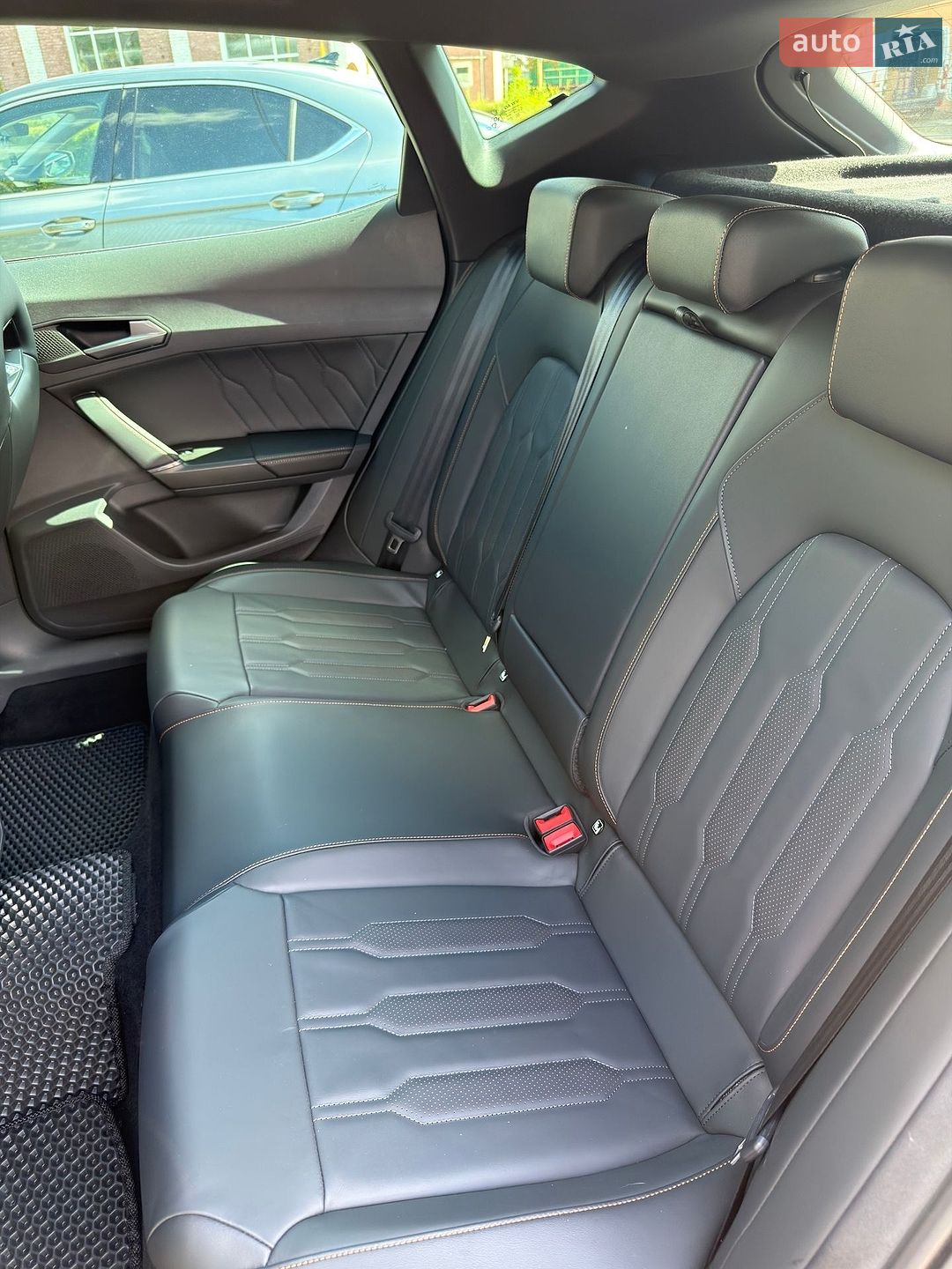 Cupra Formentor 2023 VIN VSSZZZKM7RR048538 фото оголошення 7 з 34