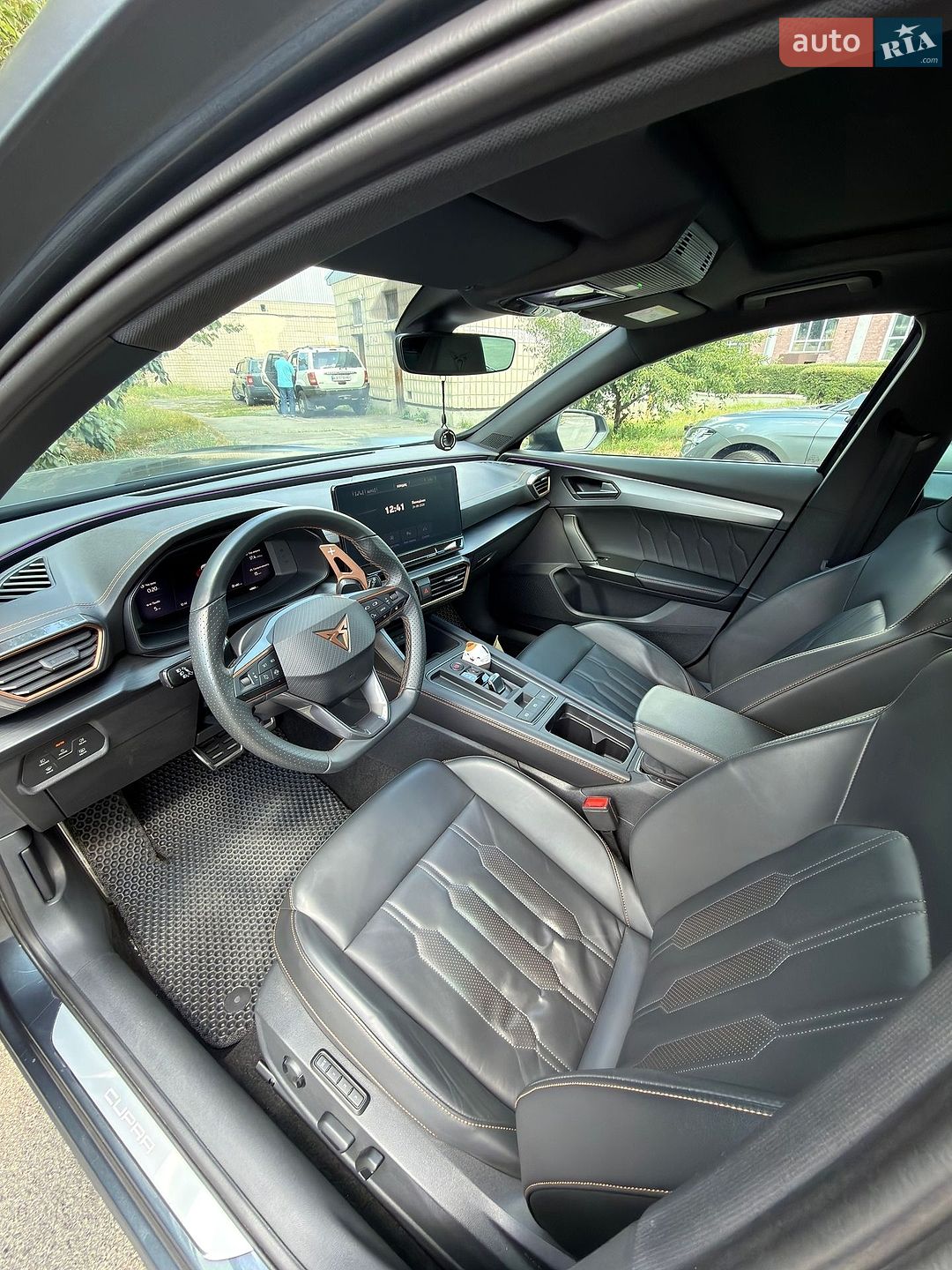 Cupra Formentor 2023 VIN VSSZZZKM7RR048538 фото оголошення 19 з 34