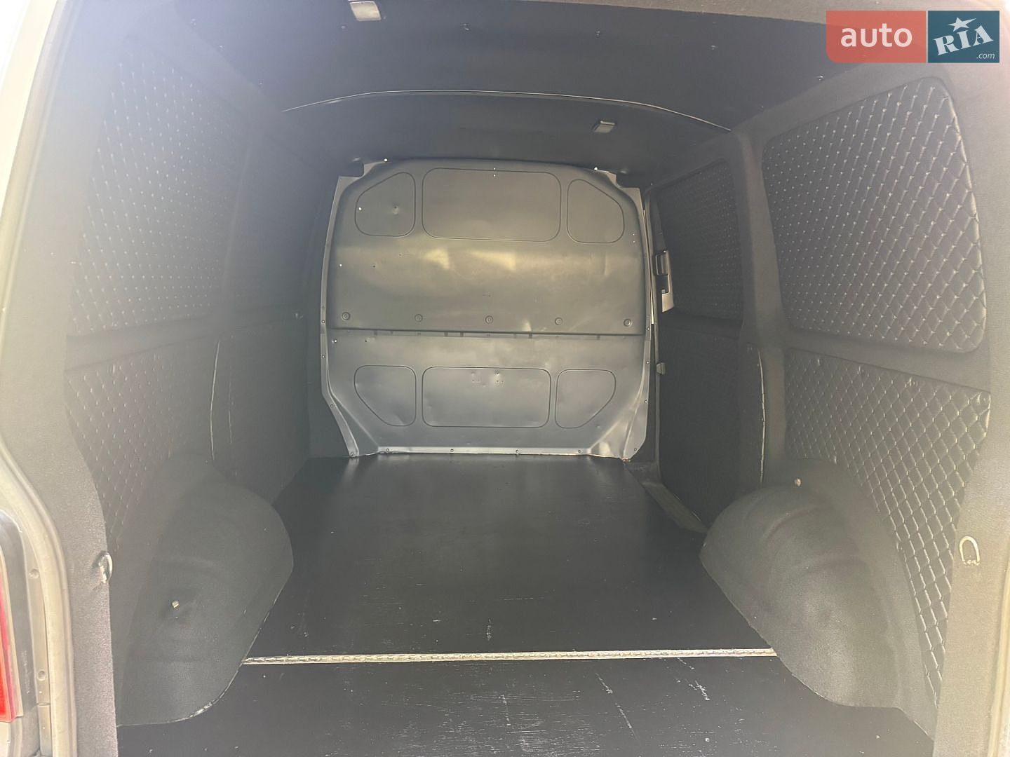 Volkswagen Transporter 2005 VIN WV1ZZZ7HZ6H074369 фото оголошення 12 з 14
