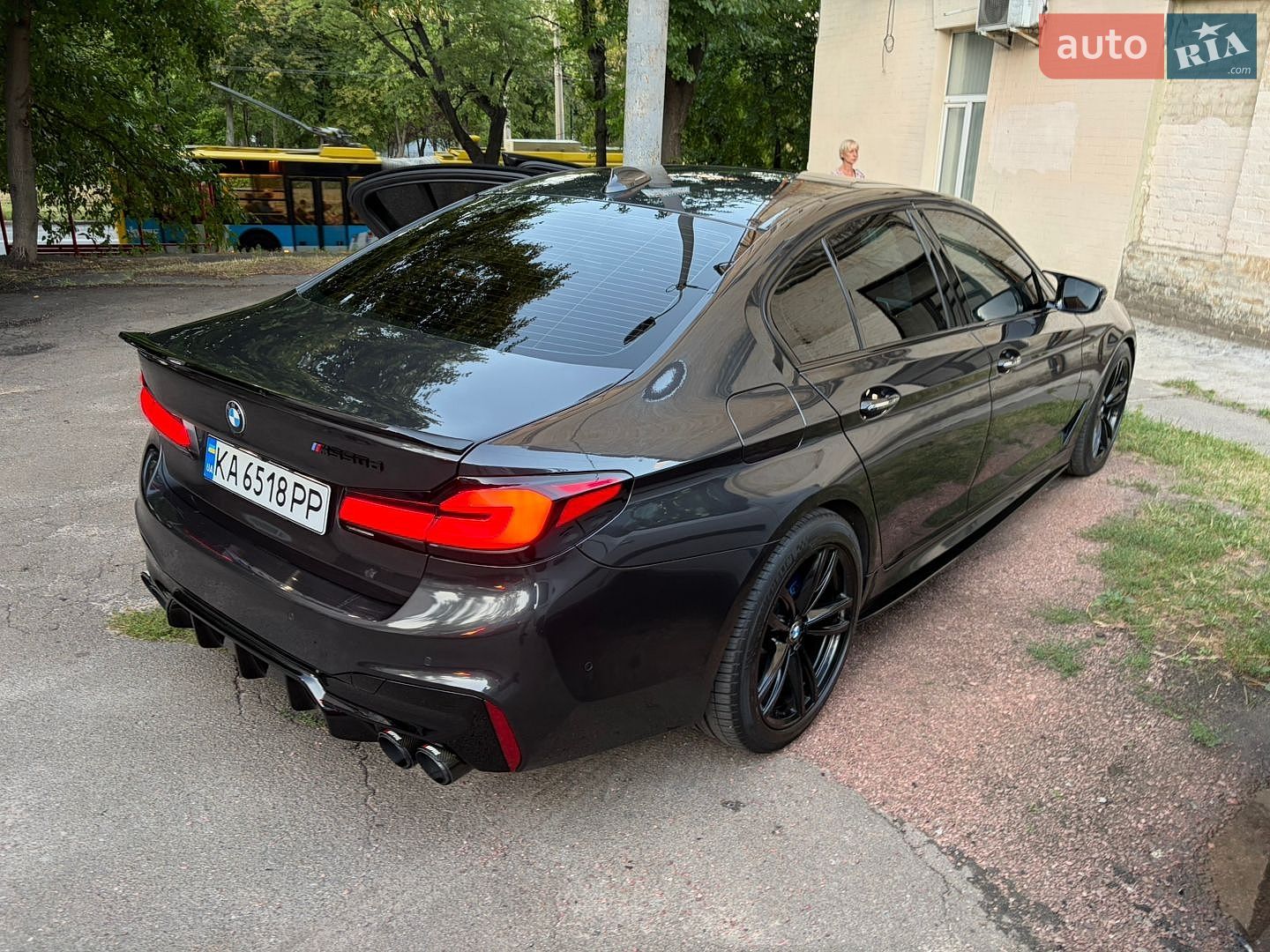 BMW 5 Series 2017 VIN WBAJC91030G942238 фото оголошення 6 з 10