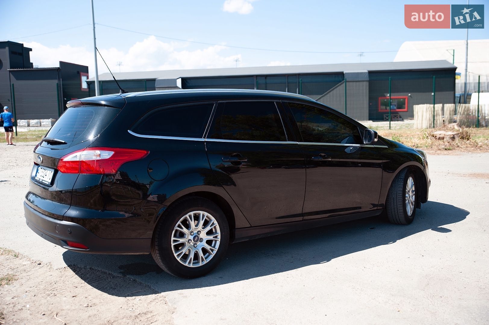 Ford Focus 2014 VIN WF0LXXGCBLEL65864 фото оголошення 4 з 24