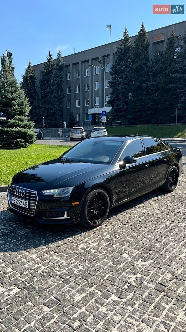 Audi A4 2018 VIN WAUGMAF44KA016876 фото оголошення 8 з 15