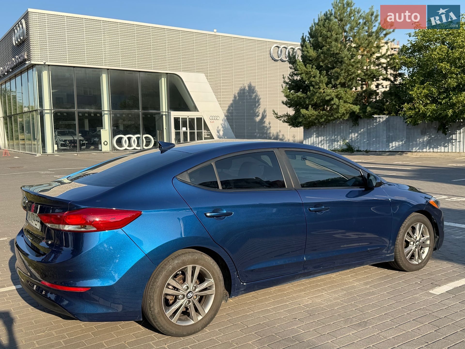 Hyundai Elantra 2018 VIN 5NPD84LF3JH383373 фото оголошення 9 з 17