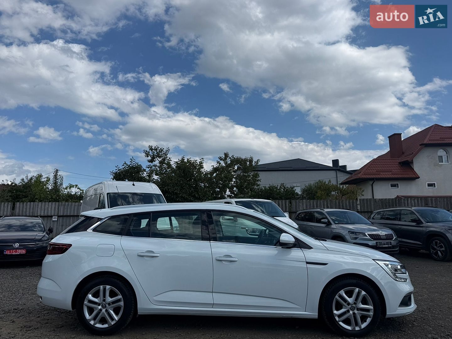 Renault Megane 2018 VIN VF1RFB00061272115 фото оголошення 9 з 79