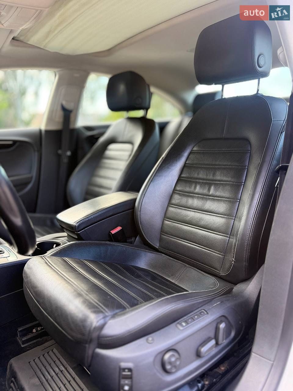 Volkswagen CC / Passat CC 2013 VIN WVWGU7AN8DE562856 фото оголошення 28 з 40