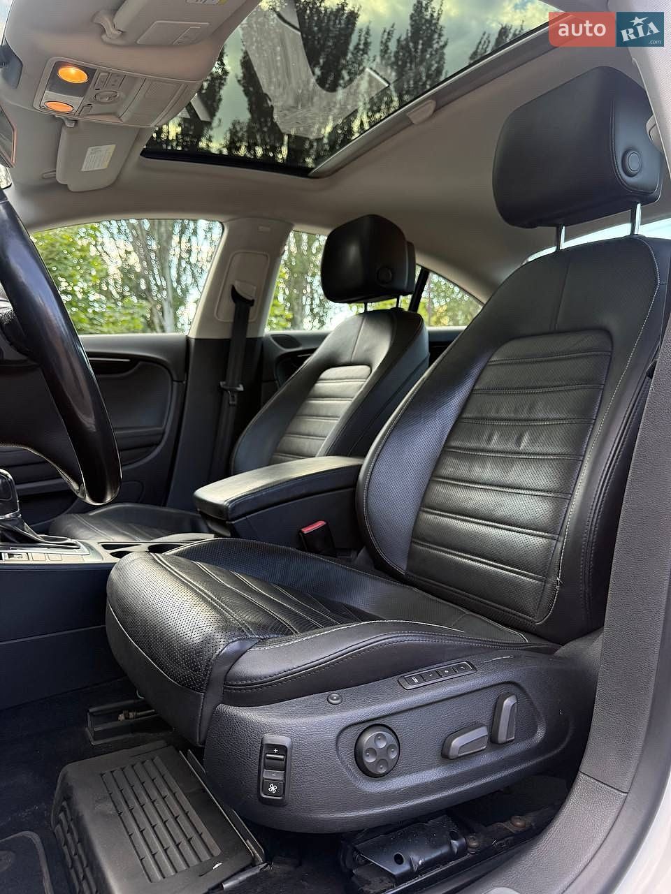 Volkswagen CC / Passat CC 2013 VIN WVWGU7AN8DE562856 фото оголошення 32 з 40