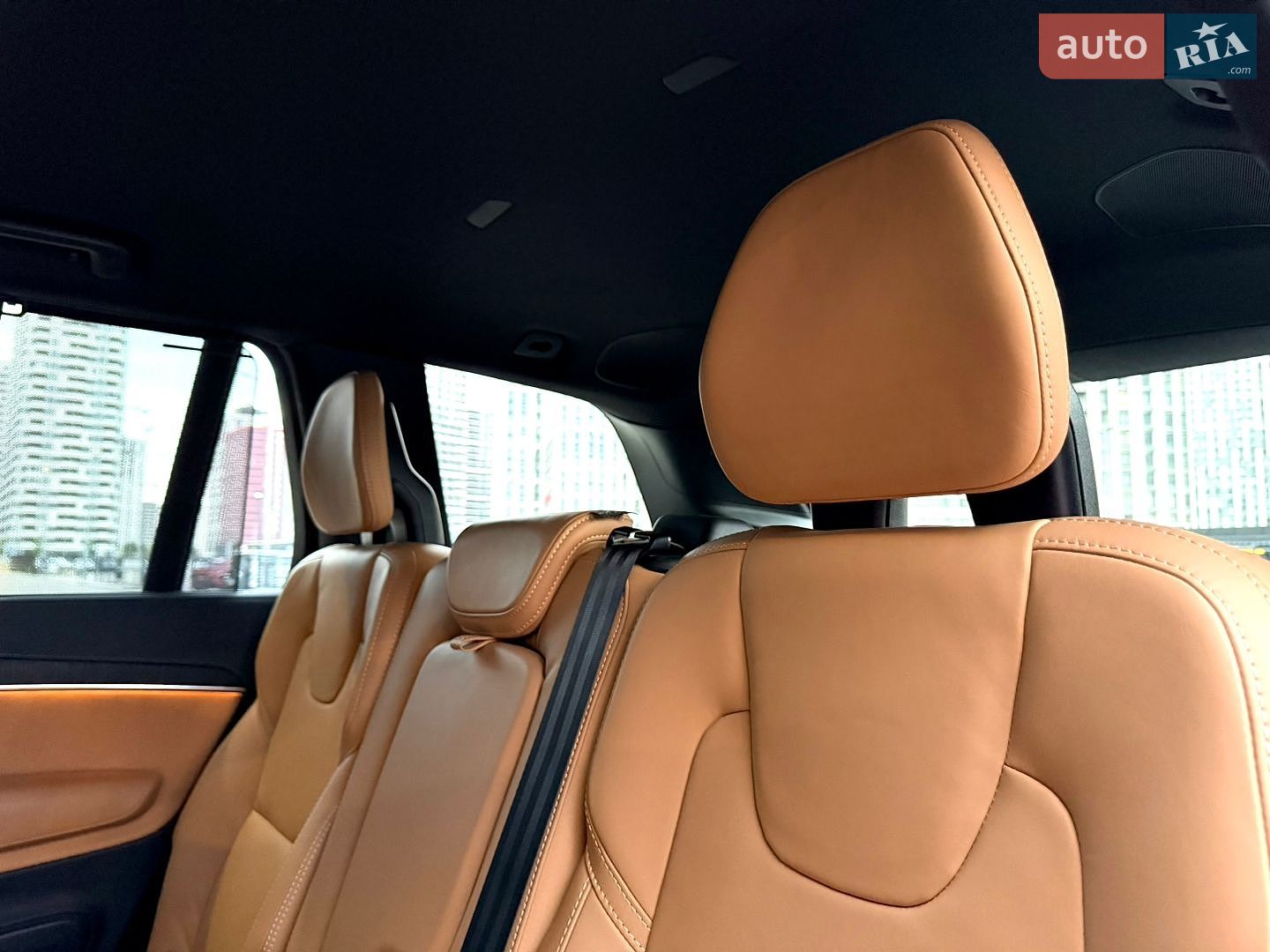 Volvo XC90 2024 VIN YV1LFM1V1S1318312 фото оголошення 39 з 68