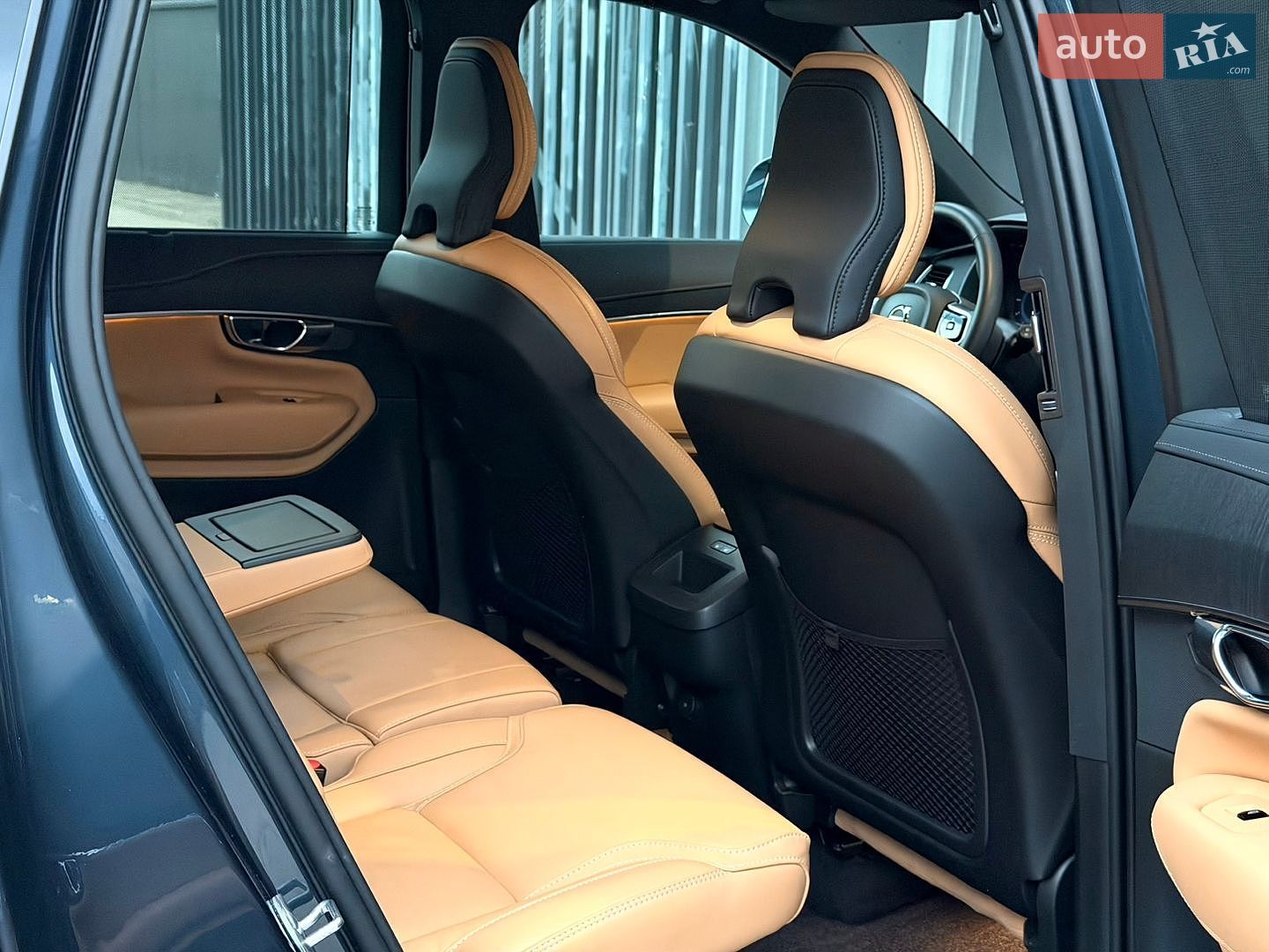 Volvo XC90 2024 VIN YV1LFM1V1S1318312 фото оголошення 46 з 68