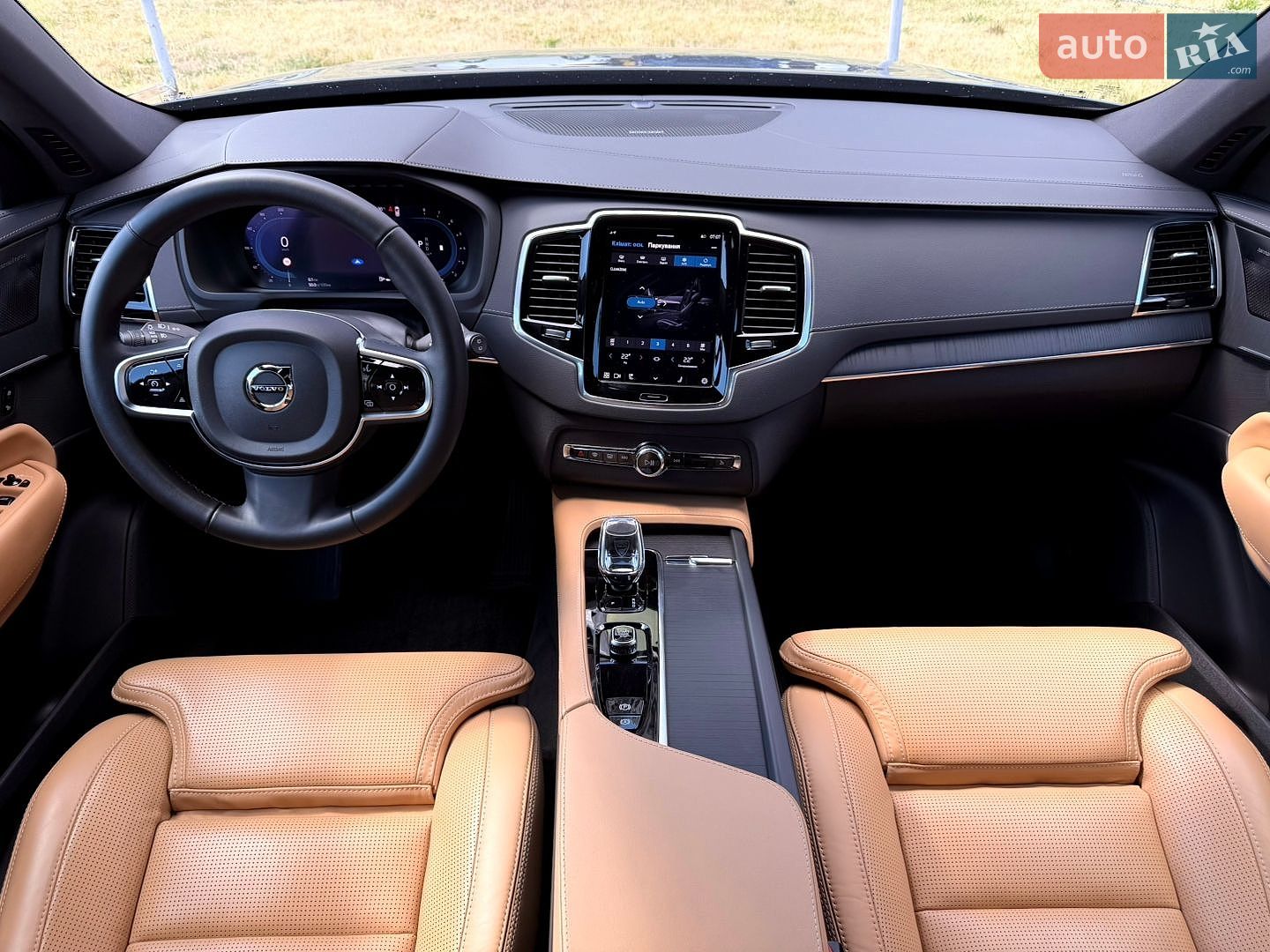 Volvo XC90 2024 VIN YV1LFM1V1S1318312 фото оголошення 62 з 68