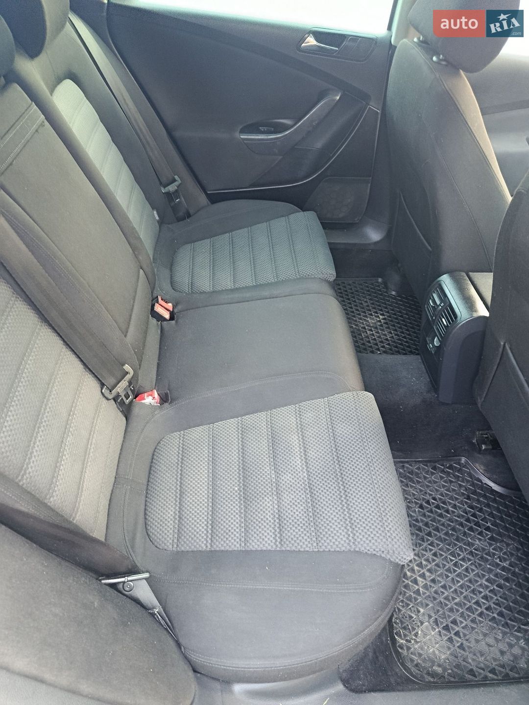 Volkswagen Passat 2005 VIN WVWZZZ3CZ6E057965 фото оголошення 5 з 8