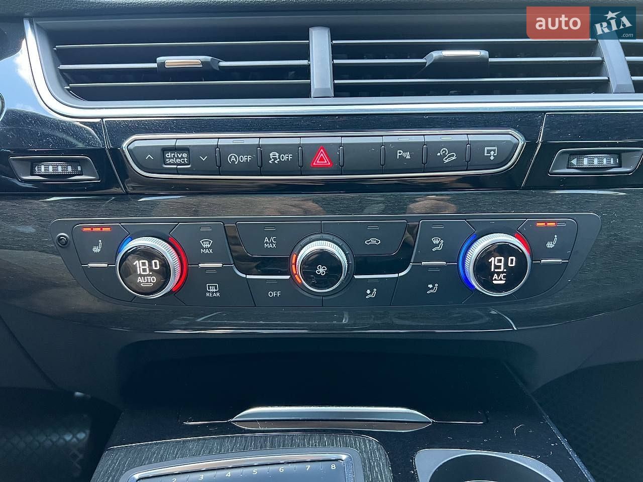 Audi Q7 2017 VIN WA1AHAF71HD046216 фото оголошення 28 з 41
