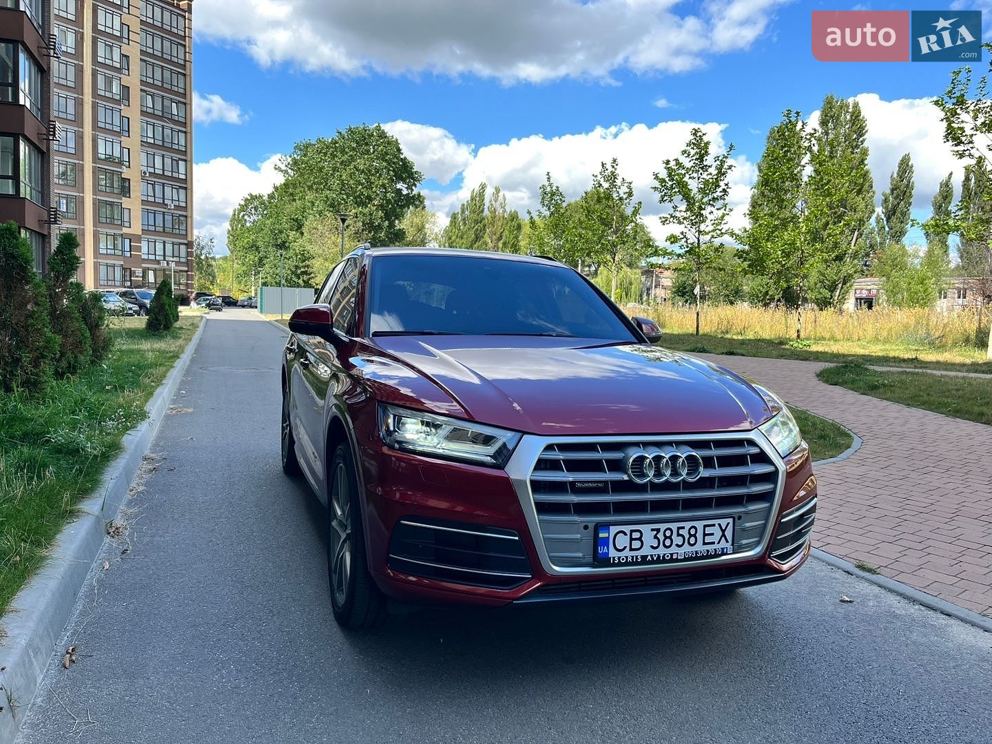 Audi Q5 2019 VIN WA1BNAFY0K2090894 фото оголошення 4 з 40