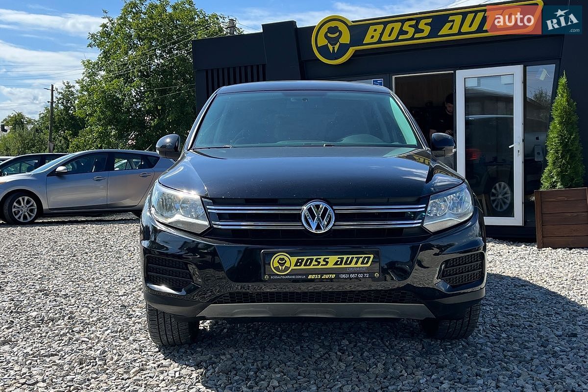 Volkswagen Tiguan 2017 VIN WVGAV7AXXHK052662 фото оголошення 2 з 17
