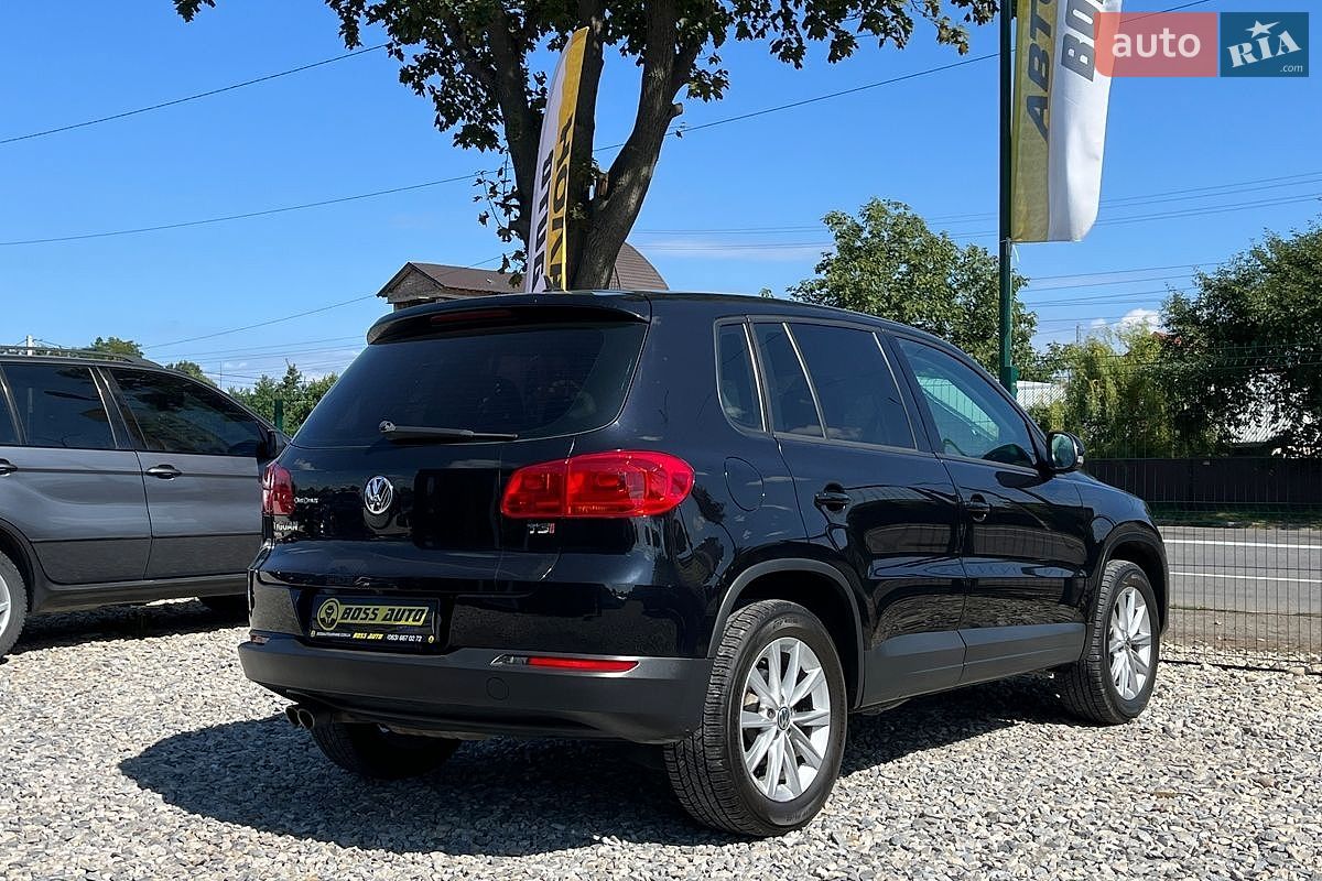 Volkswagen Tiguan 2017 VIN WVGAV7AXXHK052662 фото оголошення 7 з 17