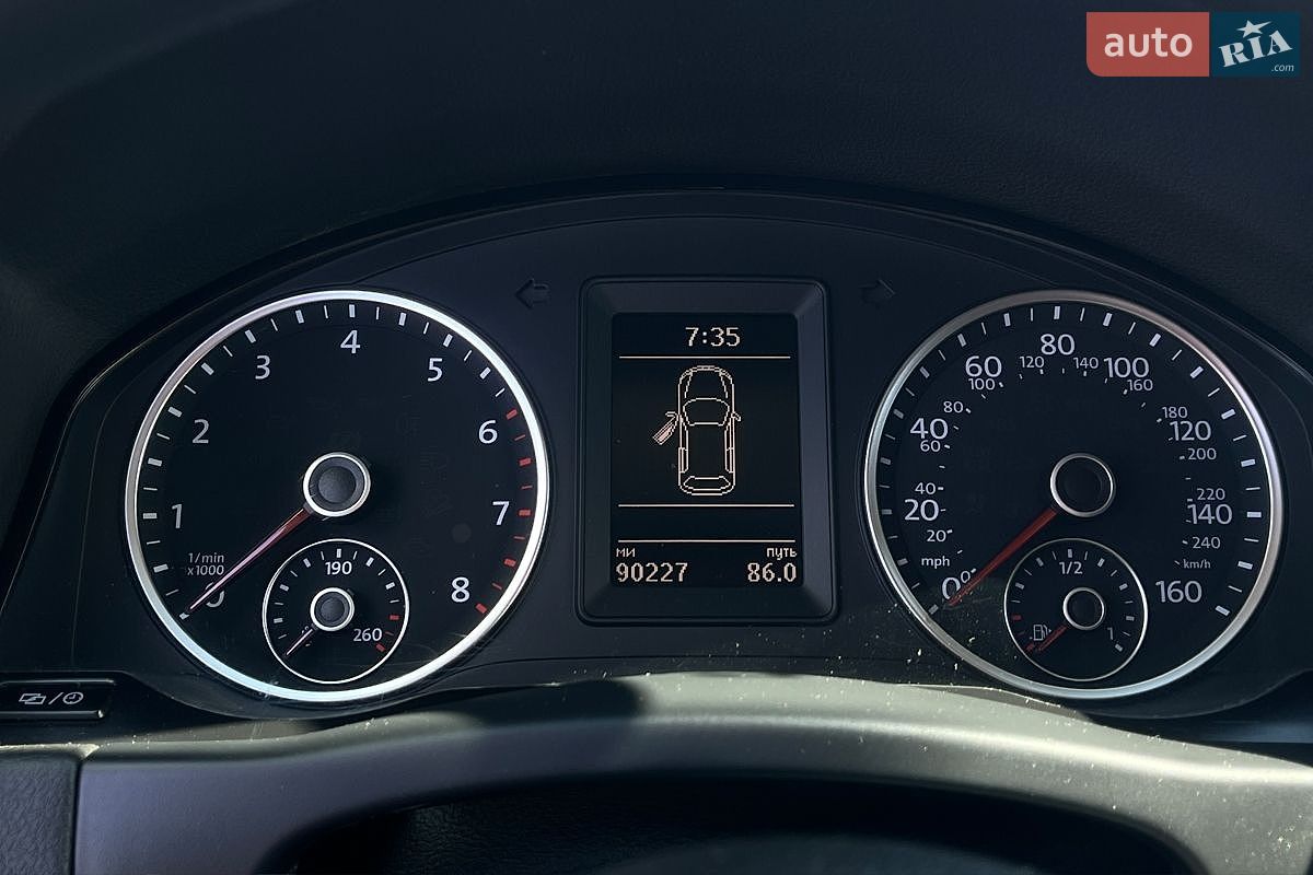 Volkswagen Tiguan 2017 VIN WVGAV7AXXHK052662 фото оголошення 14 з 17