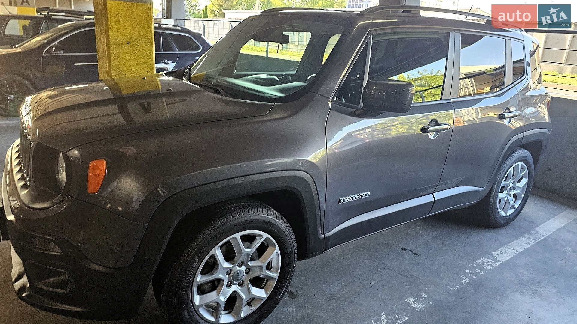 Jeep Renegade 2017 VIN ZACCJABB7HPF31975 фото оголошення 6 з 15
